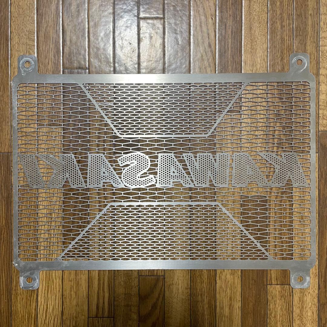 Z900RS　純正ラジエーターコアガード　21～