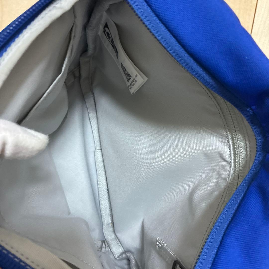 美品国内正規品アークテリクス　マンティス2 ブルー