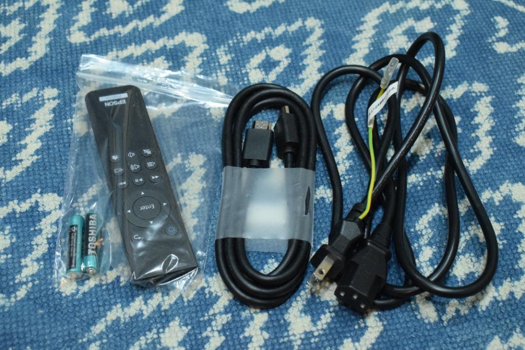 EPSON プロジェクター EH-TW5750 動作OK！