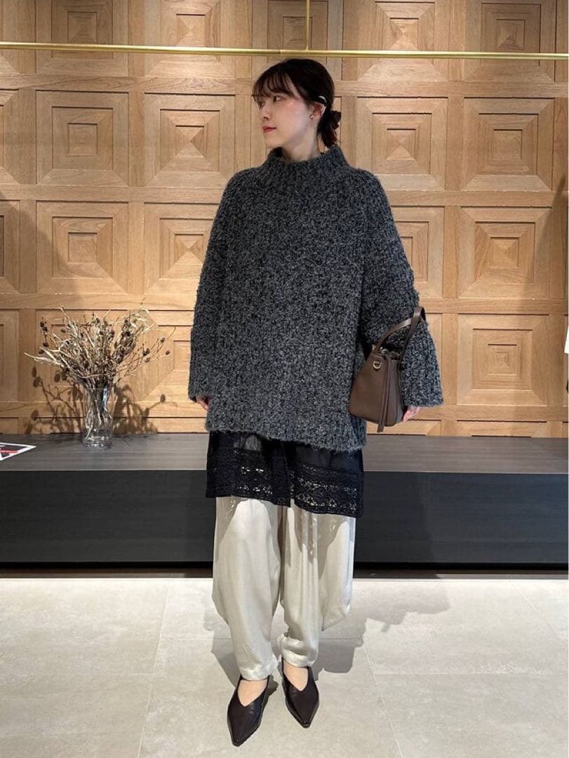 Curensology サテンタックパンツ　エクリュ　36 2025AW