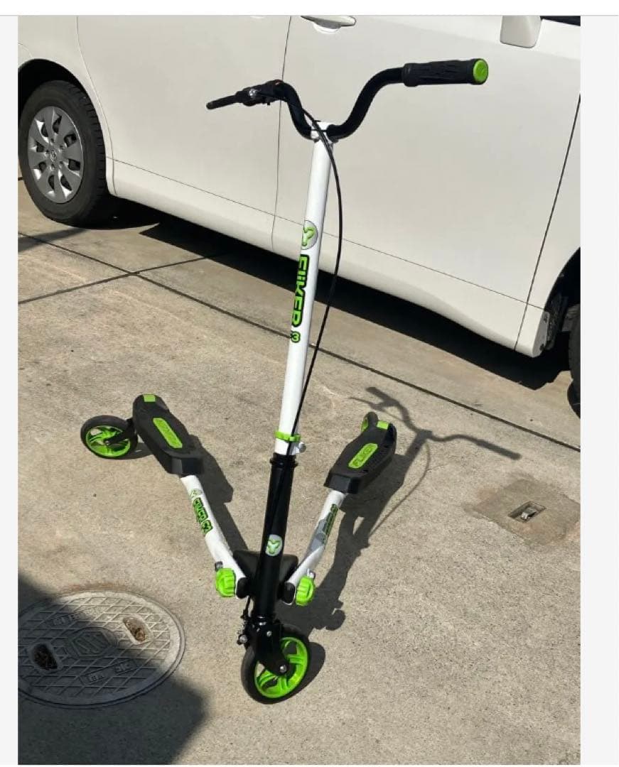 Yフリッカー　F3 トイザらス　スケーター　スケボー　自転車