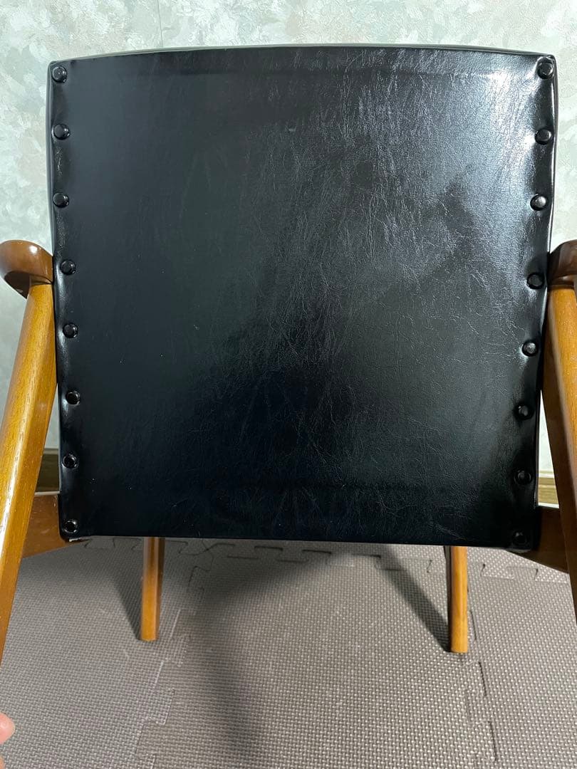 カリモク60 Kチェアミニ　子供用 1人掛けソファ 黒