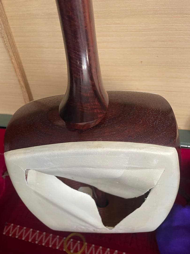 三味線 紅木子持綾杉金細 二枚溝極上天然素材 バチケース付き　糸巻バチ天然素材