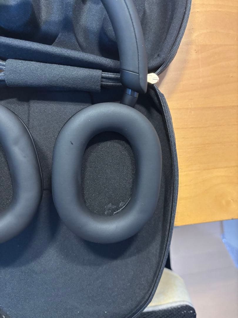 Sony wh-1000xm5 ブラック ケース、コード付き