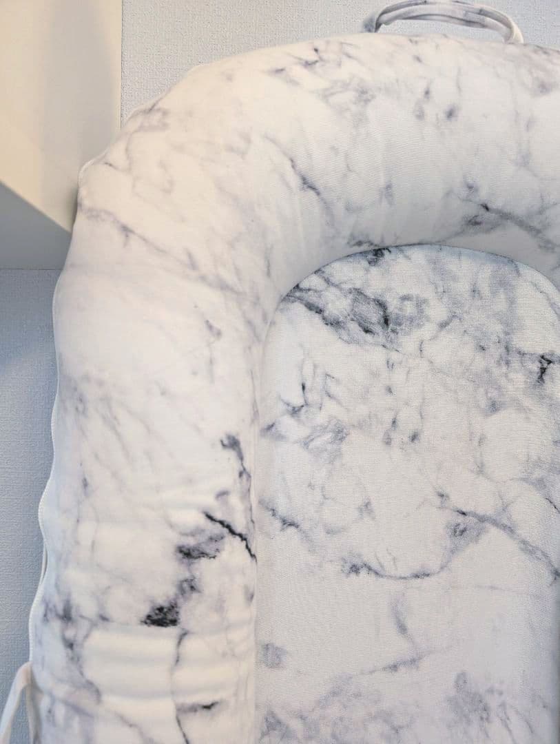 ドッカトット dockatot deluxe+ マーブル色　ベビーベッド