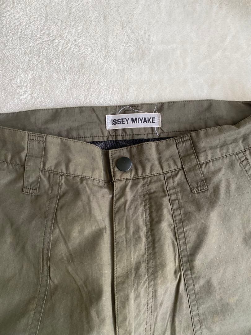 希少 ISSEY MIYAKE イッセイミヤケ カーゴパンツ メンズ Mサイズ