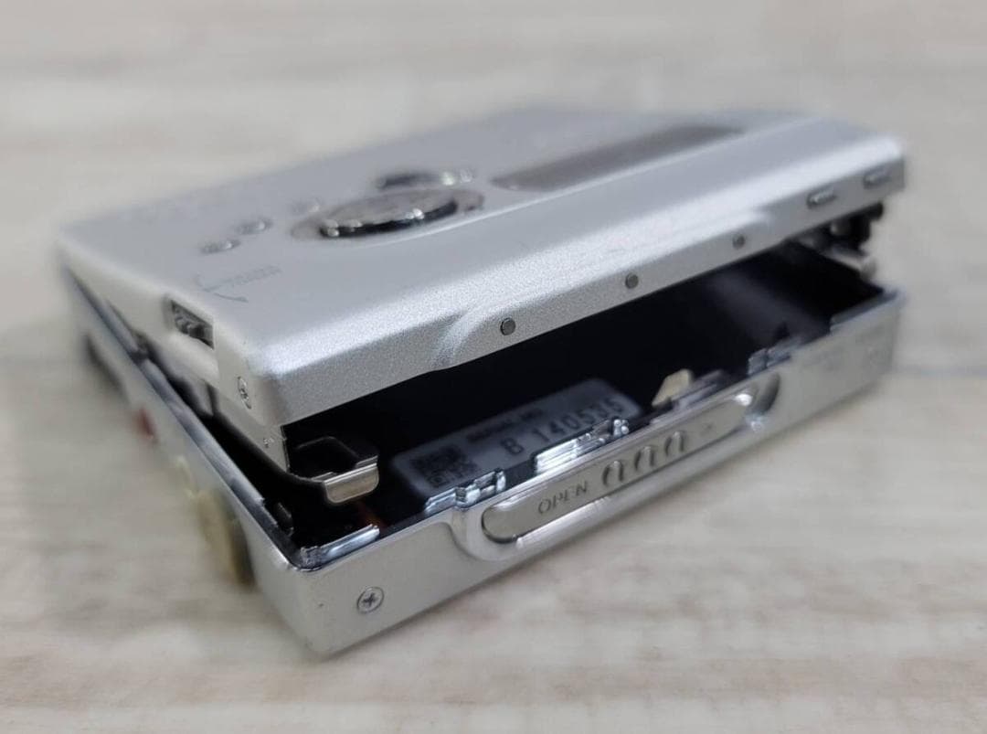 現状品 SONY MDウォークマン MZ-N920 ポータブルMDプレーヤー