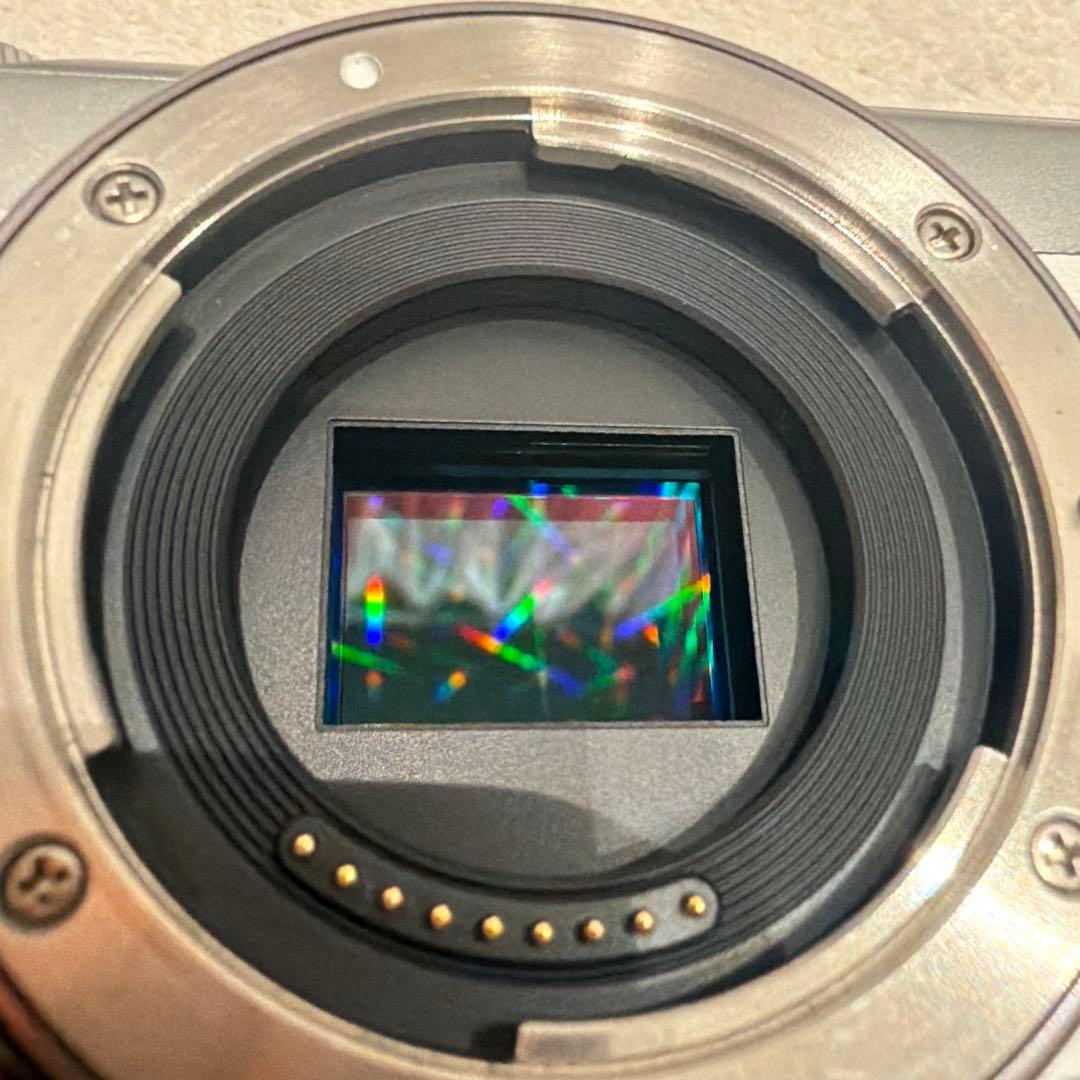 Canon EOS M100 ミラーレスカメラ レンズ2本付き