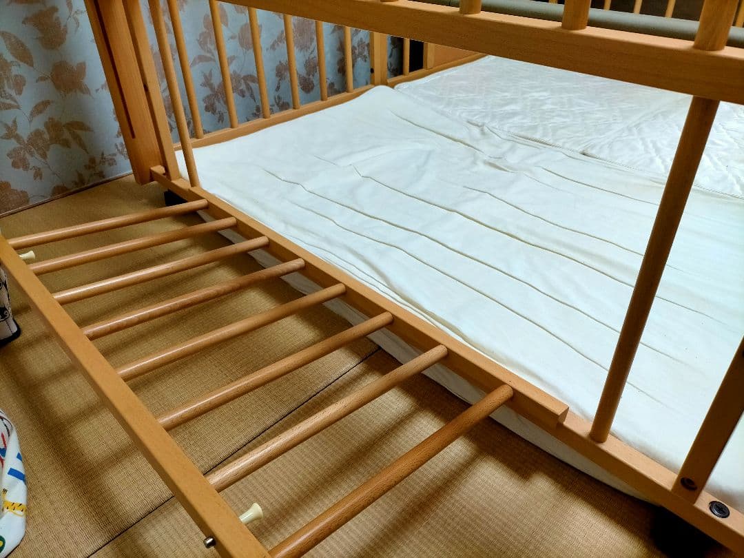 サワベビー　ベビーベッド（サークル変更可能）