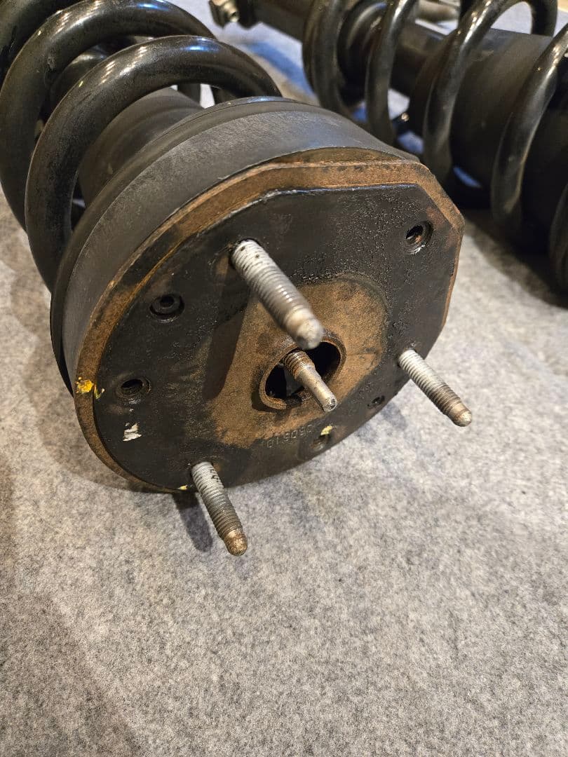 L&L★エスカレード★フロントサスペンション★ショック★アブソーバー★