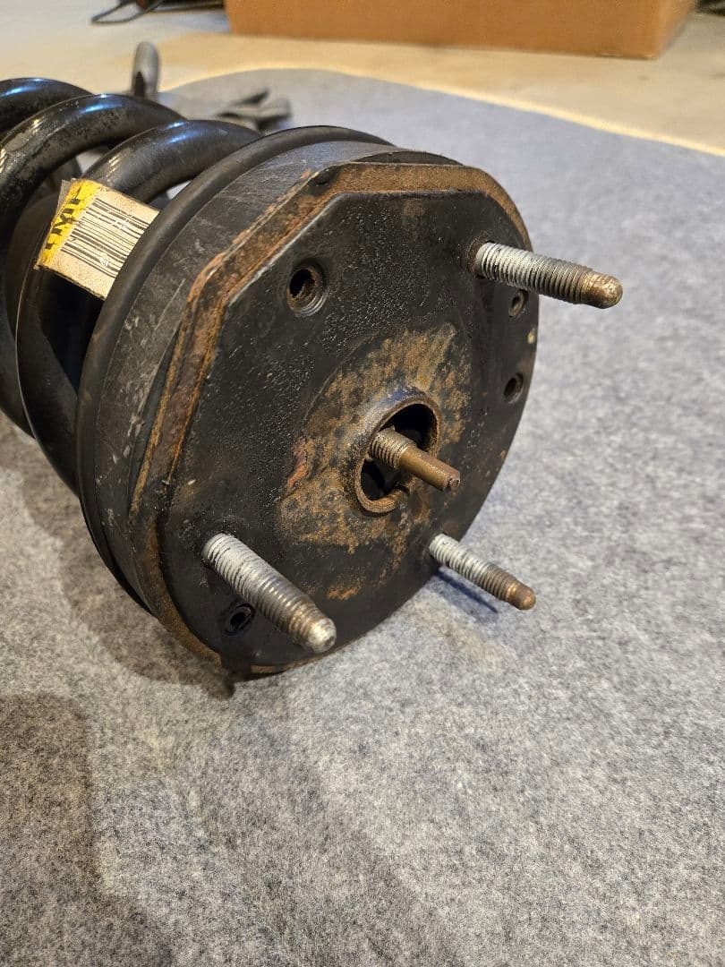 L&L★エスカレード★フロントサスペンション★ショック★アブソーバー★