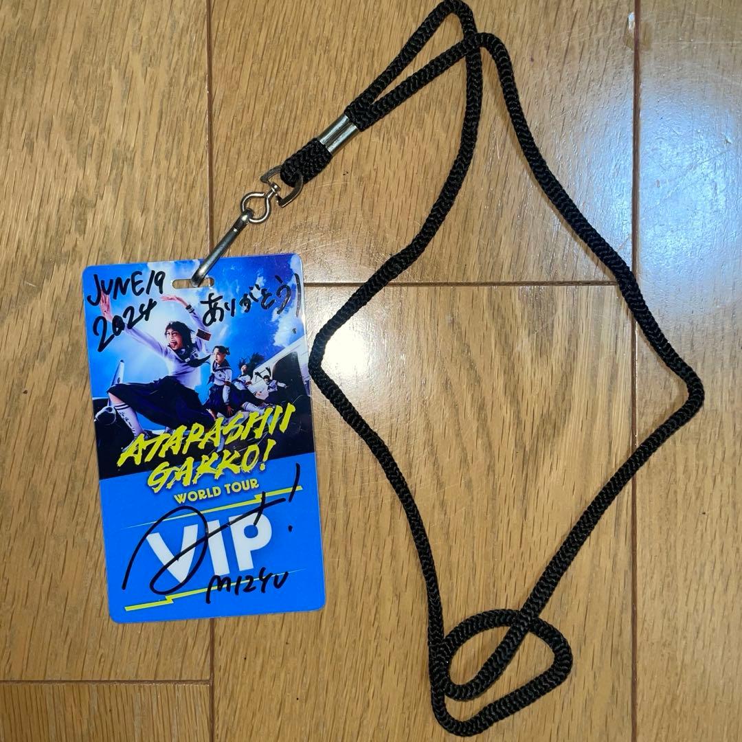 【新しい学校のリーダーズ】海外公演VIP特典 MIZYU 直筆サイン入り