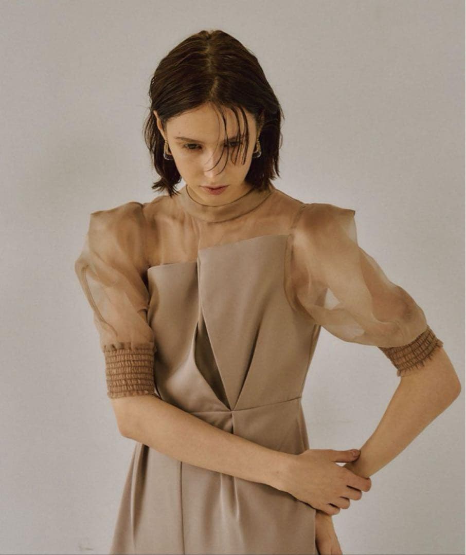 1★新品タグ付き★ LE’RURE パンツドレス　結婚式パーティベージュM