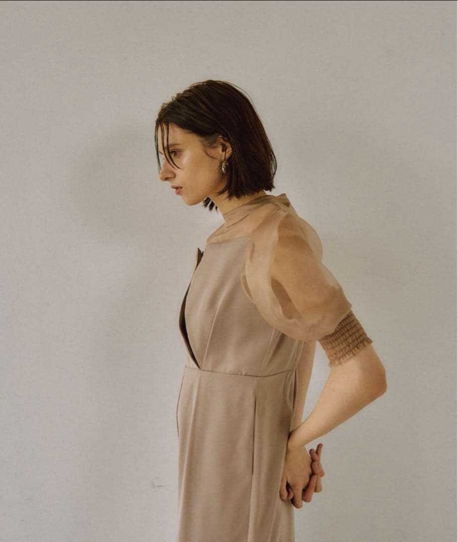 1★新品タグ付き★ LE’RURE パンツドレス　結婚式パーティベージュM