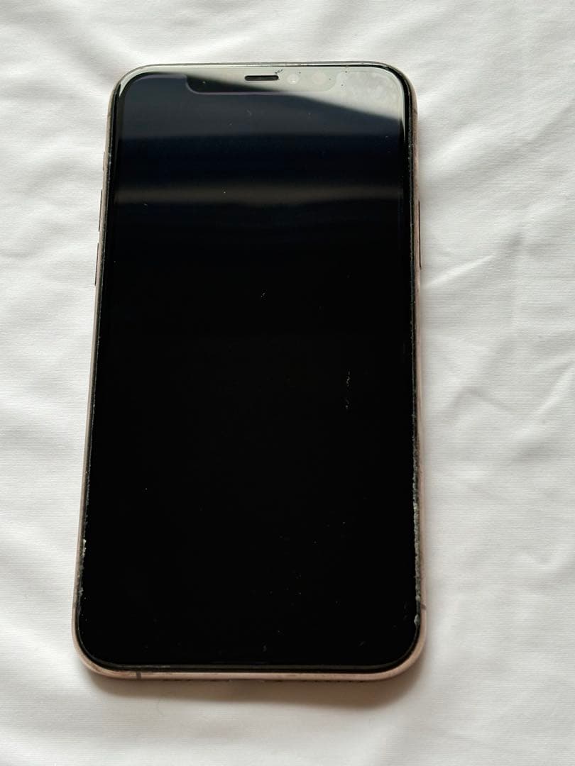 【動作不良なし・キズあり】Apple iPhone 11 ゴールド　64gd本体