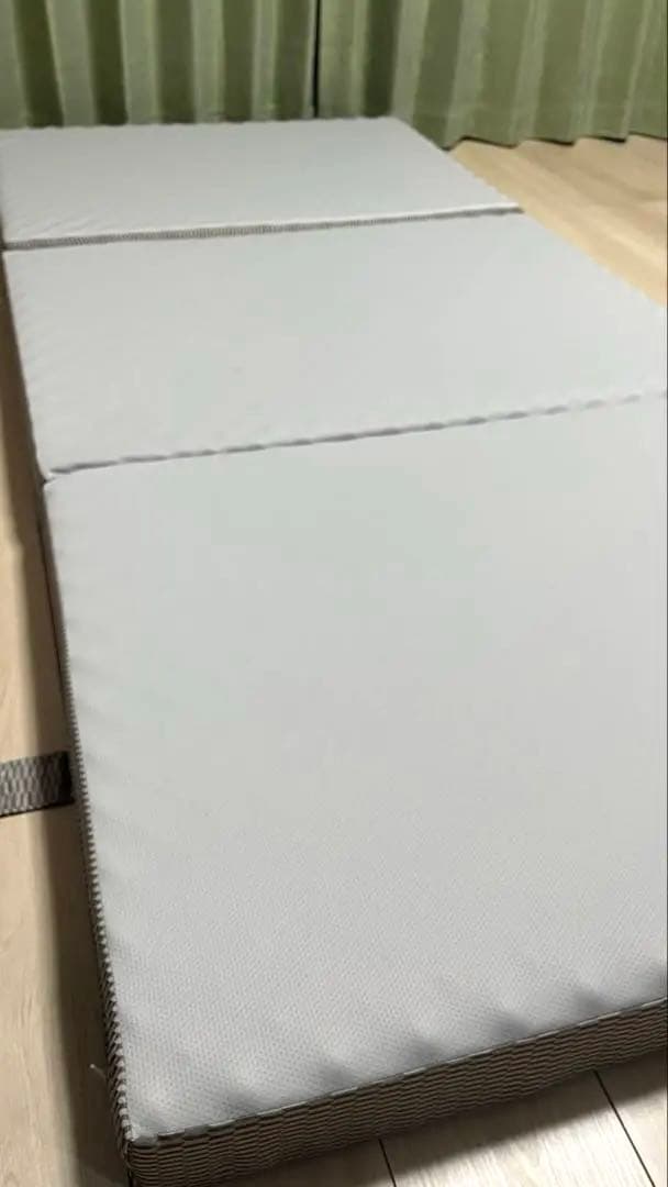 【美品】ムアツ マットレス アコハード　シングル　三つ折り　グレー