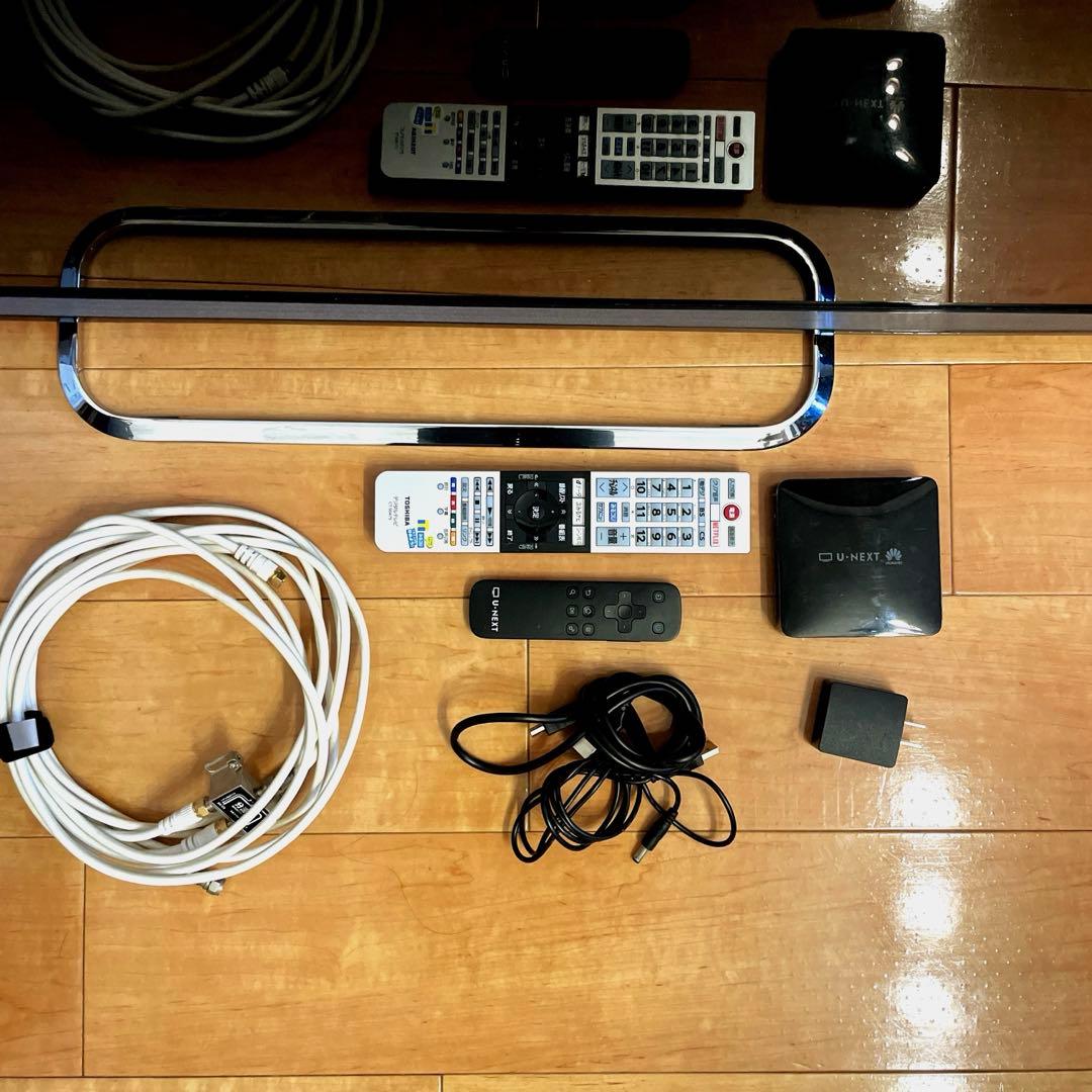 40インチREGZA (B-CASカード付き) + Unext TVBox付き