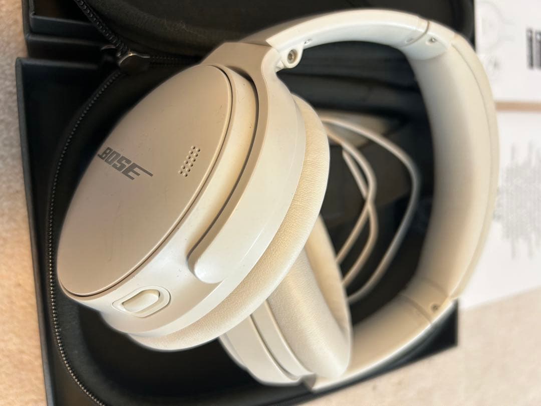 Bose QuietComfort 45 headphone　ホワイト