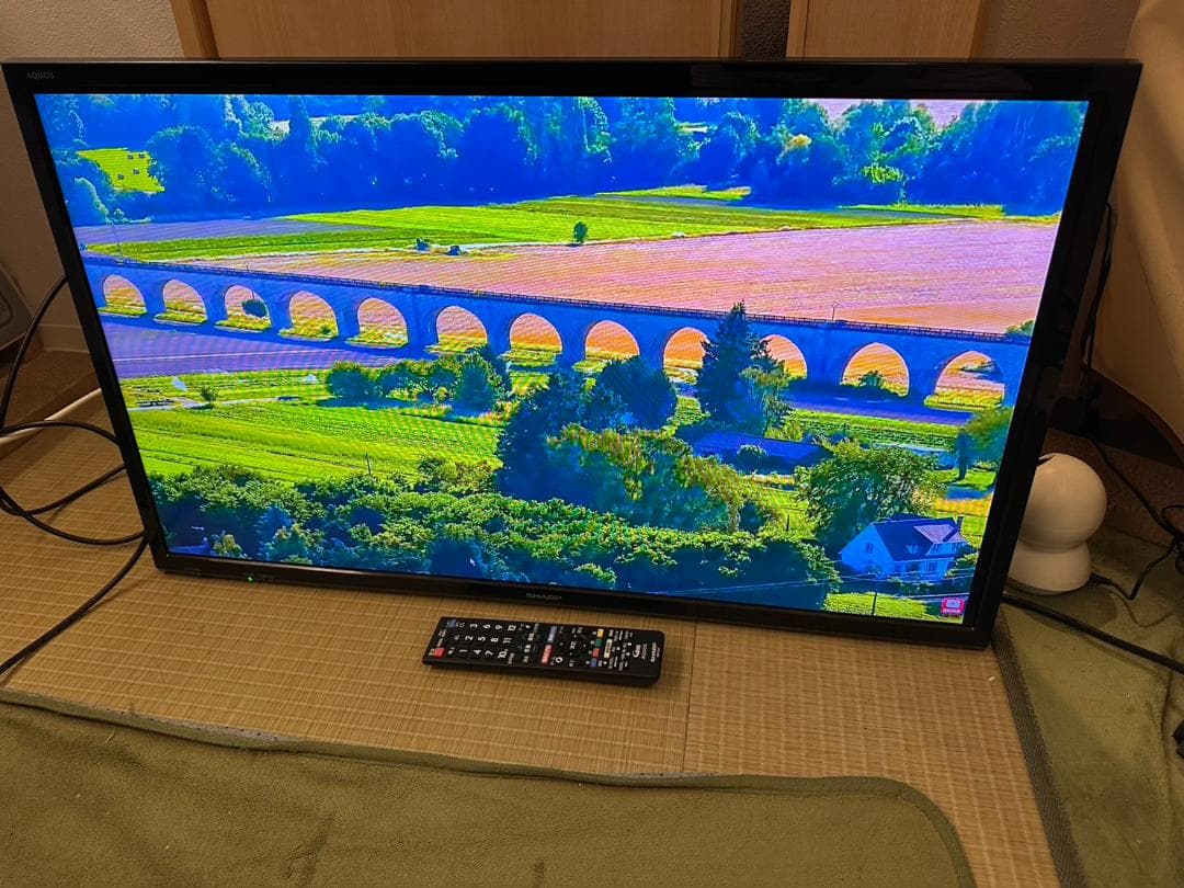 SHARP シャープ　32型　テレビ 2T-C32AE1 2019年製　超美品！