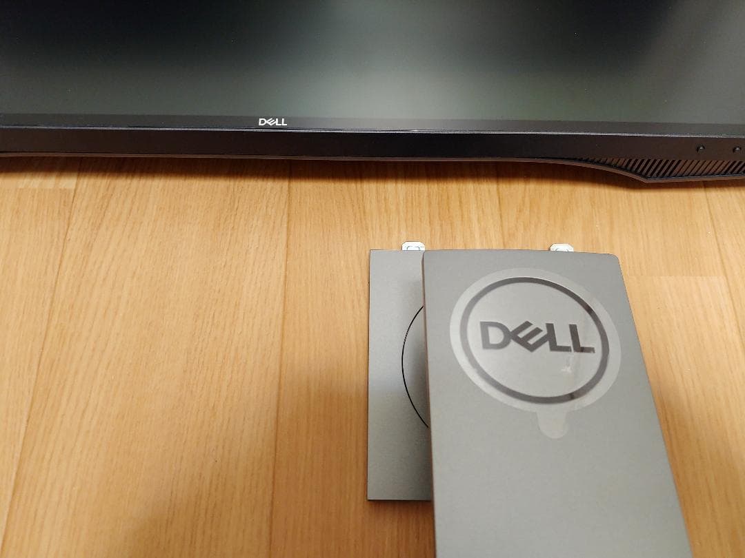 美品 DELL 4K U2720QM 付属品完備 ドット抜けなし 画面傷なし
