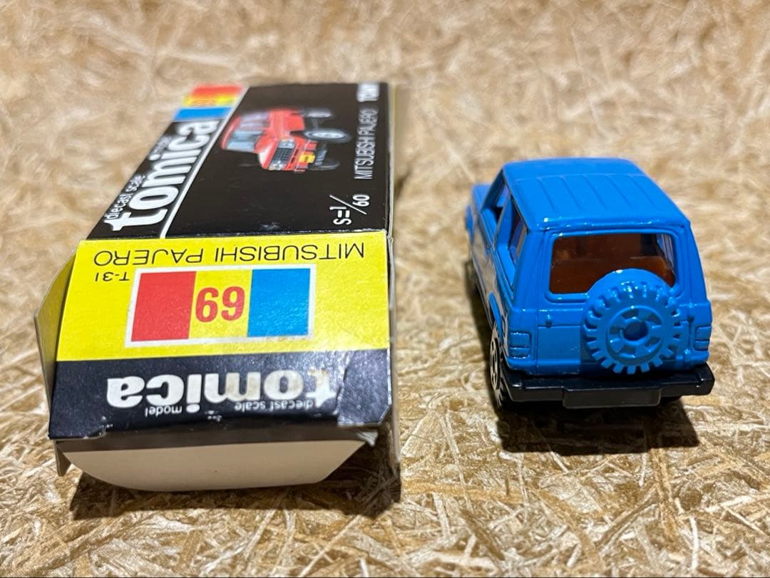 トミカ 日本製 黒箱 69 三菱 パジェロ 丸栄特注