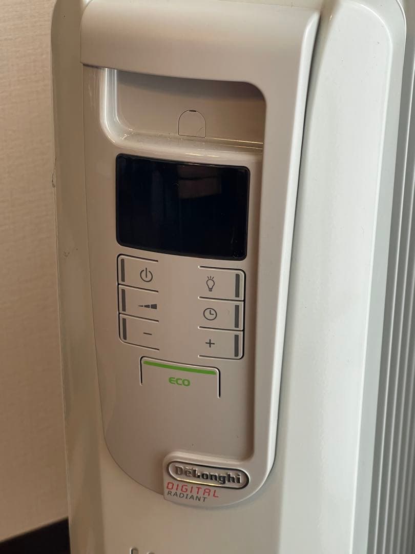 デロンギDelonghi 8-10畳23年式　美品