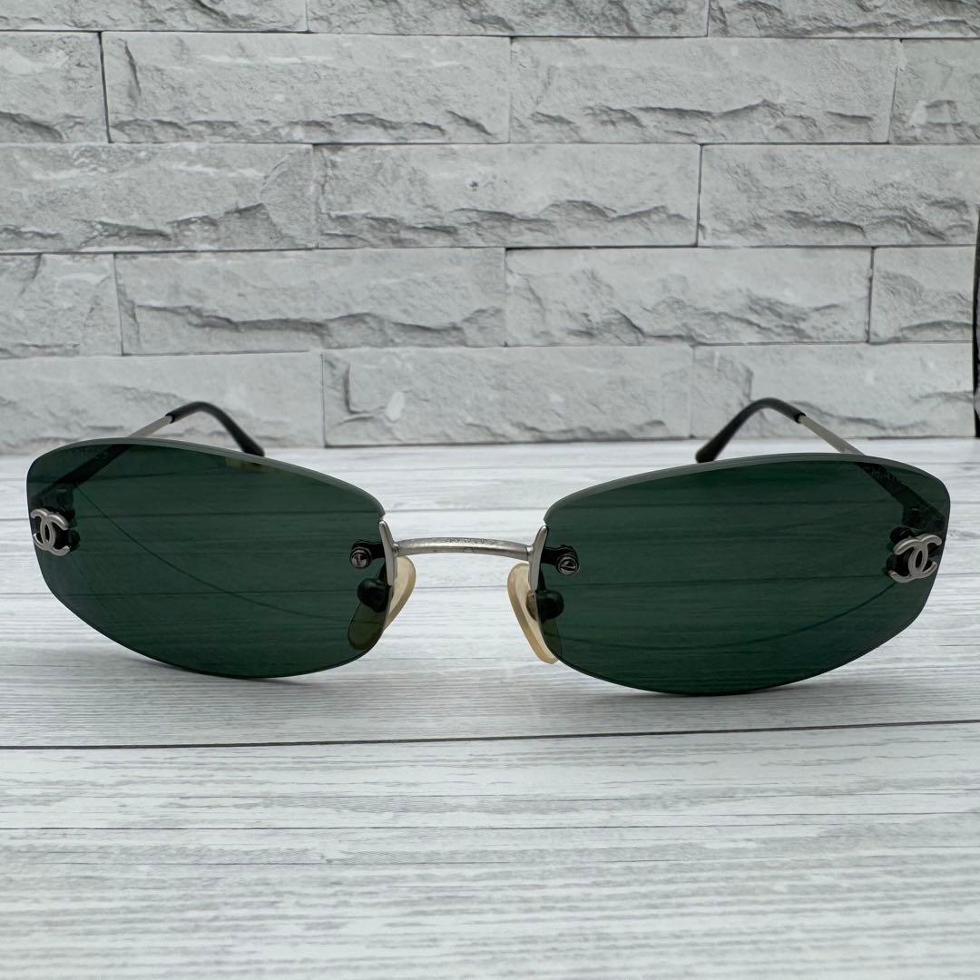 【極美品】CHANEL サングラス リムレス 4002 ココマーク