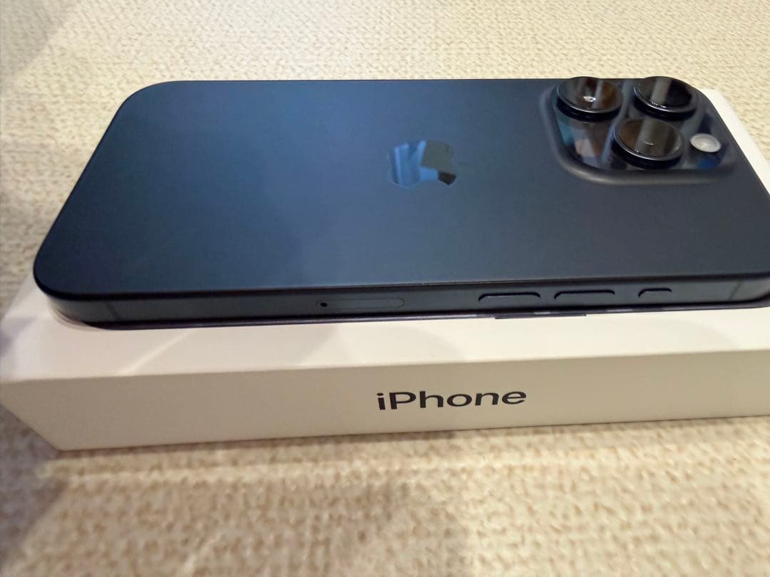 Apple iPhone 15 Pro ブルーチタニウム 本体 258GB