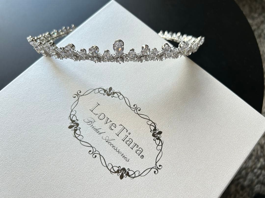 ラブティアラ　サラジルコニアティアラ