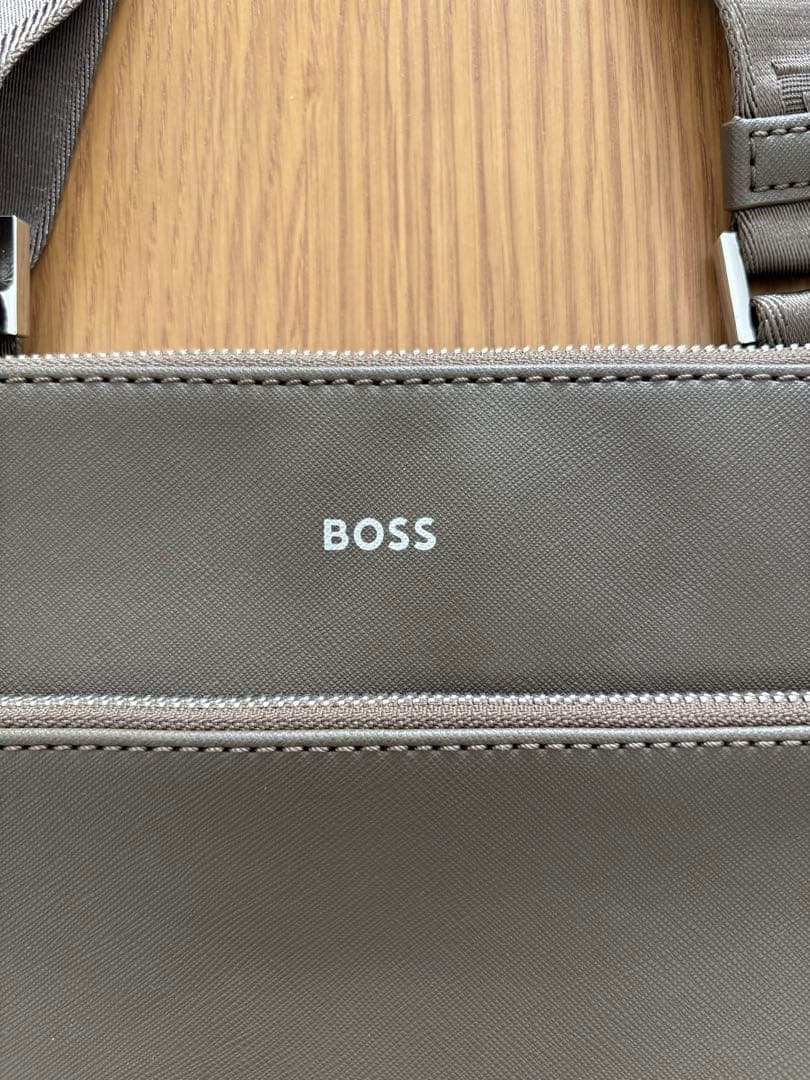 BOSS ブラック ショルダーバッグ