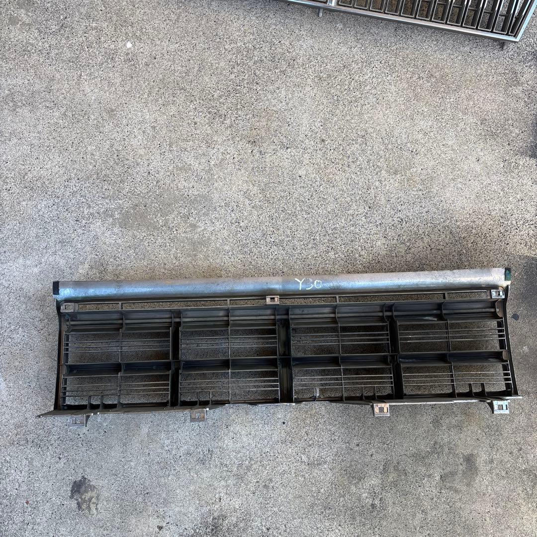 て*け様 y30 グリル　セドリック　グロリア セット販売　旧車　当時　昭和　売