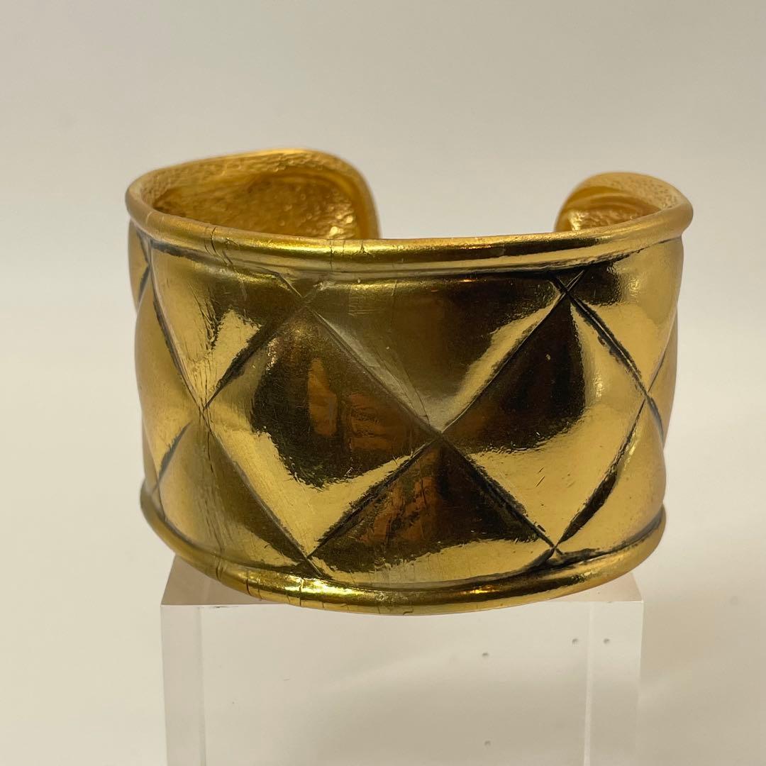 専用❗️CHANEL✨シャネル　刻印あり　ココマーク　マトラッセ　バングル