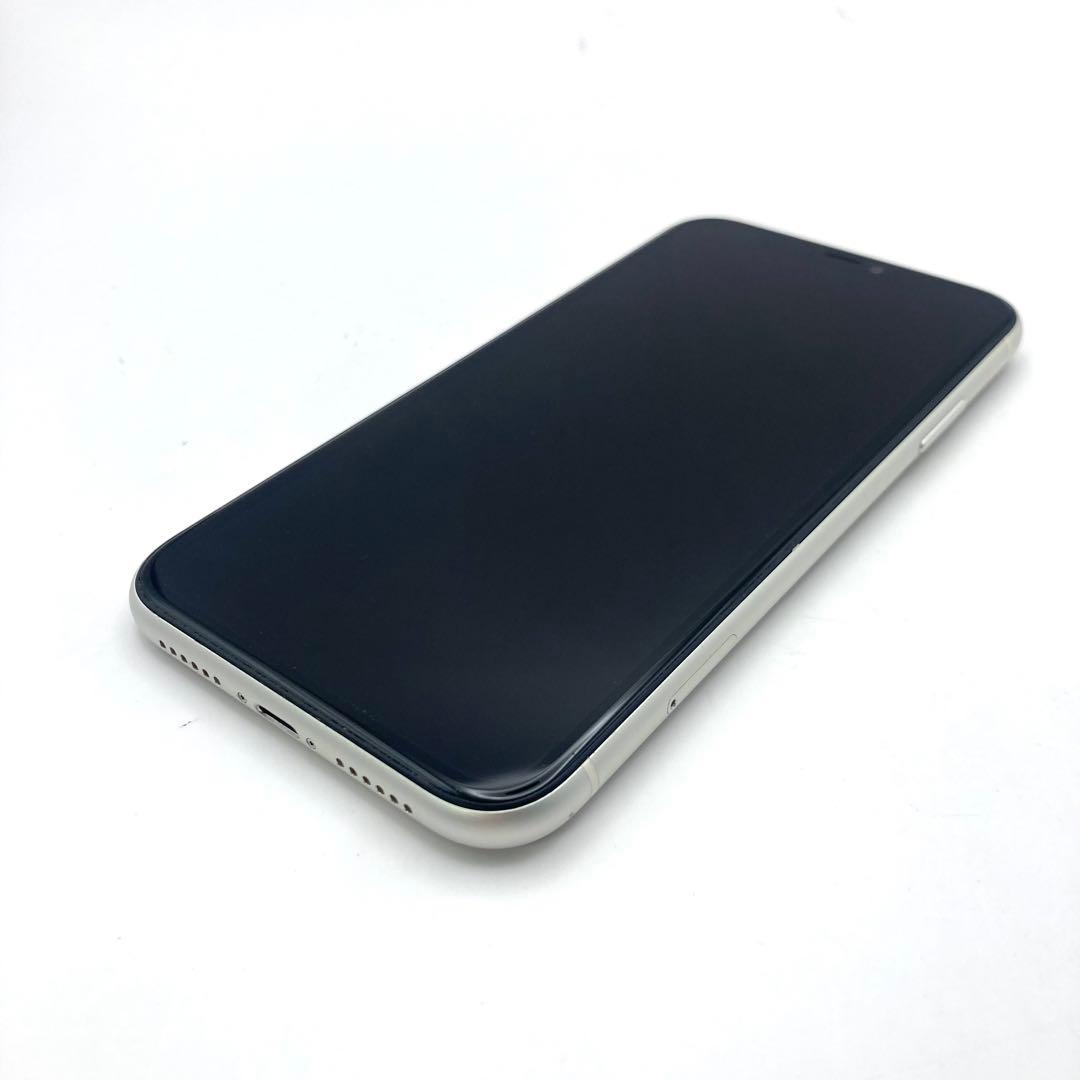 B Apple iPhone 11 ホワイト 64GB 本体
