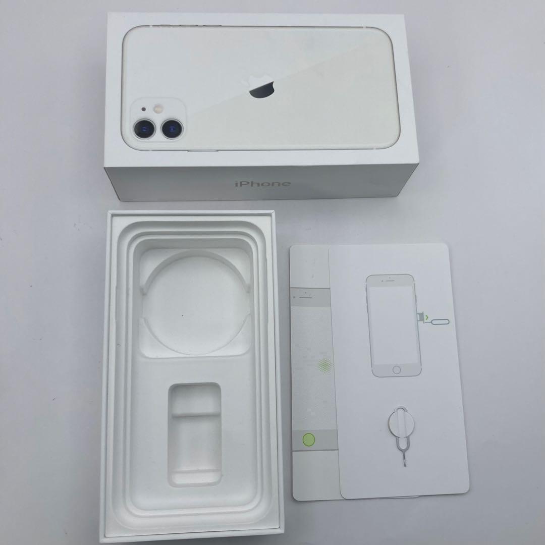 B Apple iPhone 11 ホワイト 64GB 本体