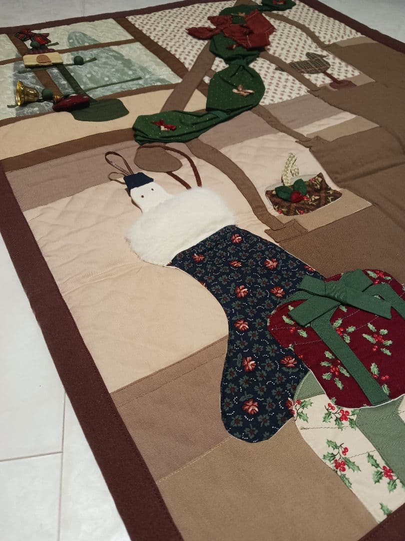 パッチワーク　クリスマス　壁掛け収納ポケット　MANYさんの作品