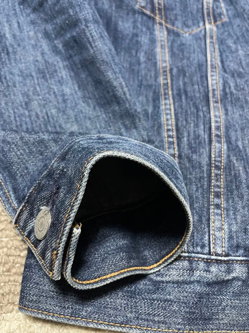 毛*様 Levi's リーバイス ダークブルー デニムジャケット 美品 Mサイズ
