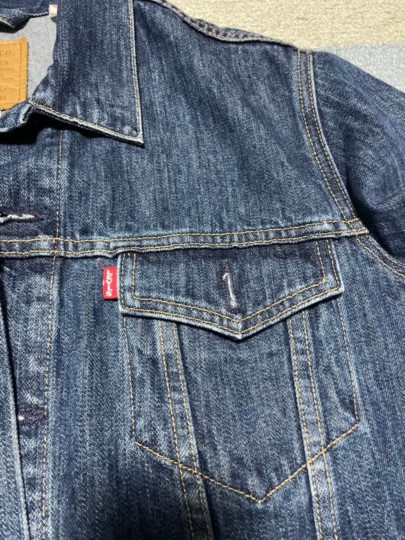 毛*様 Levi's リーバイス ダークブルー デニムジャケット 美品 Mサイズ