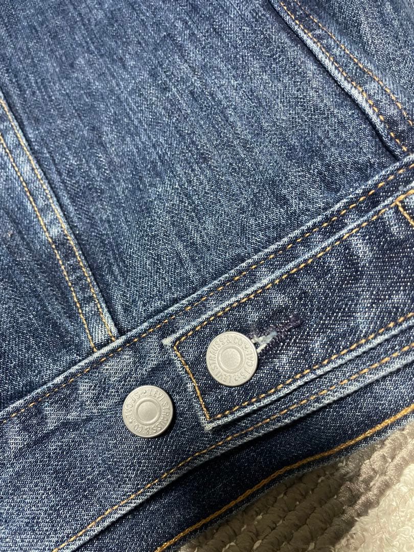 毛*様 Levi's リーバイス ダークブルー デニムジャケット 美品 Mサイズ