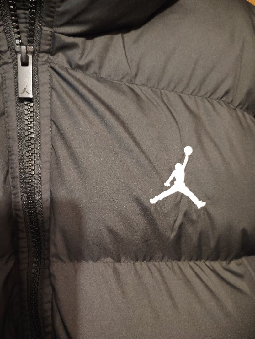 新品未使用タグ付✨ナイキ ジョーダン ダウンジャケット黒Lサイズ定価24420円