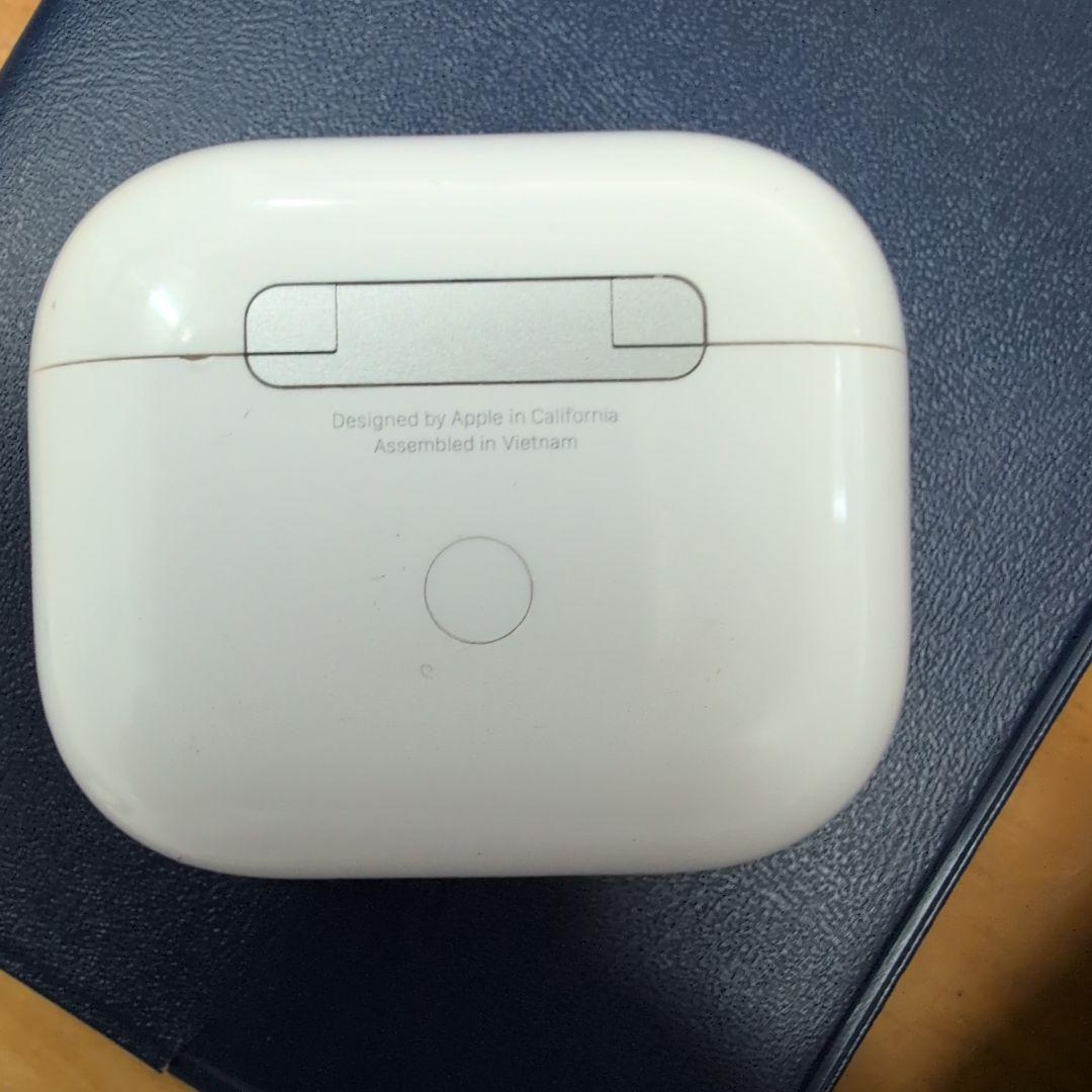 Apple AirPods Pro (第2世代) ホワイト　充電ケーブル付属