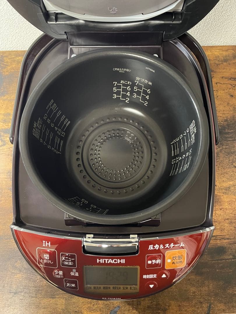 HITACHI RZ-TS183M 炊飯器 ルビーレッド