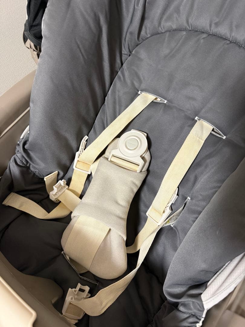 Combi ネムリラ(コードレス、オートスイング) ※ダッコシートプレミア付き