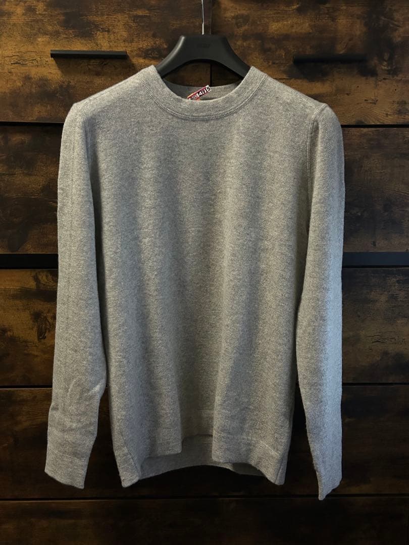 [良品・美品] FILIPPO DE LAURENTIIS ニット