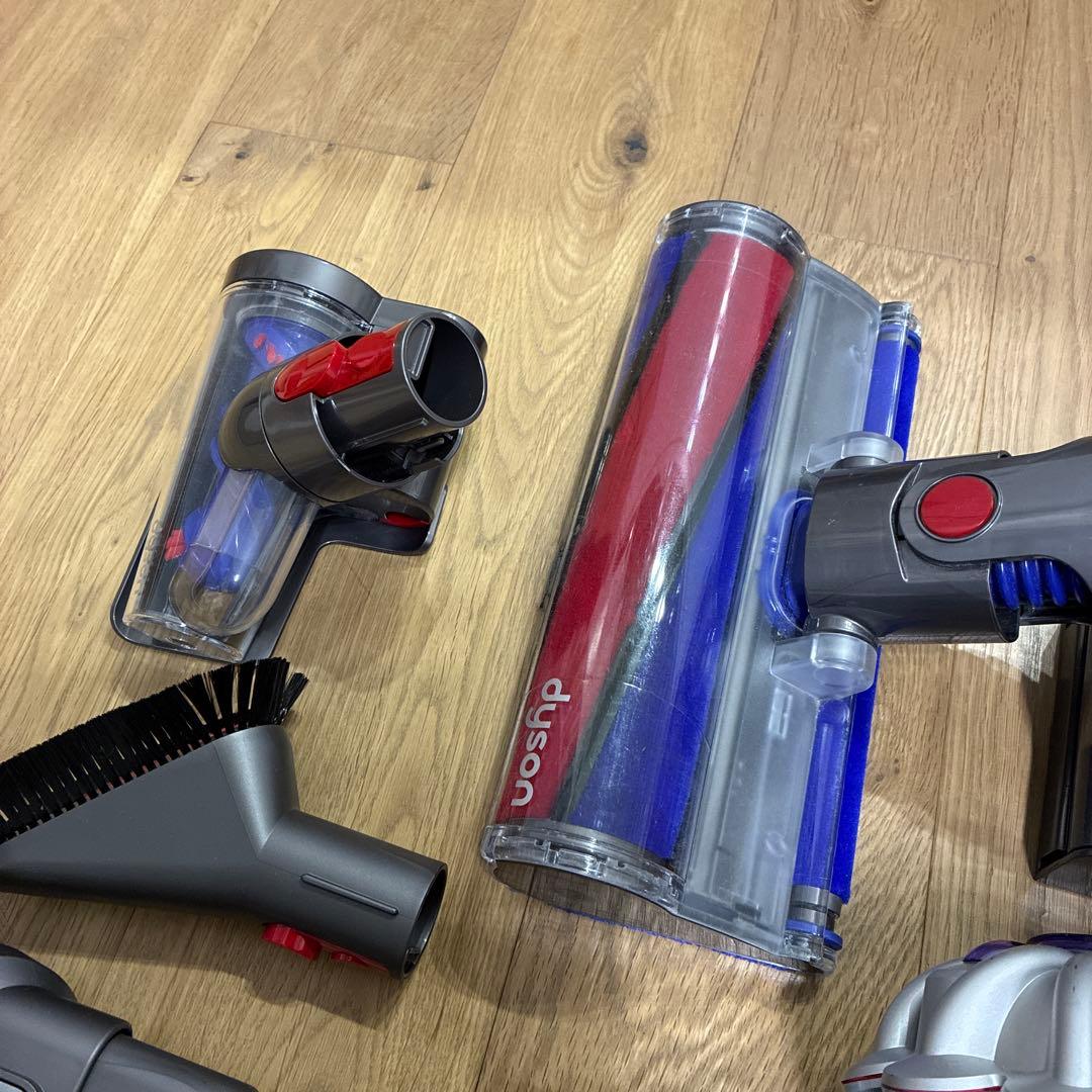 ダイソン　コードレスクリーナー SV25