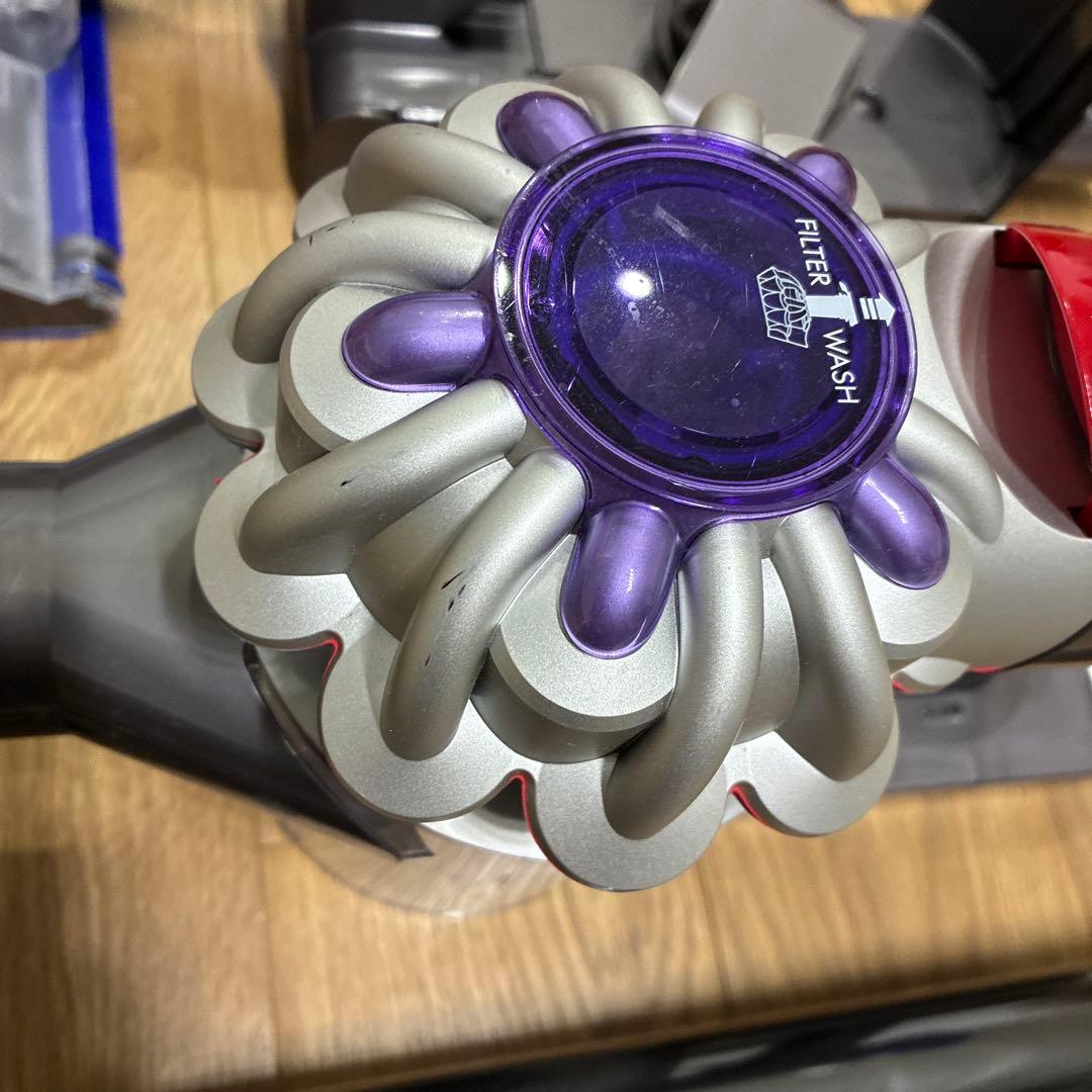 ダイソン　コードレスクリーナー SV25