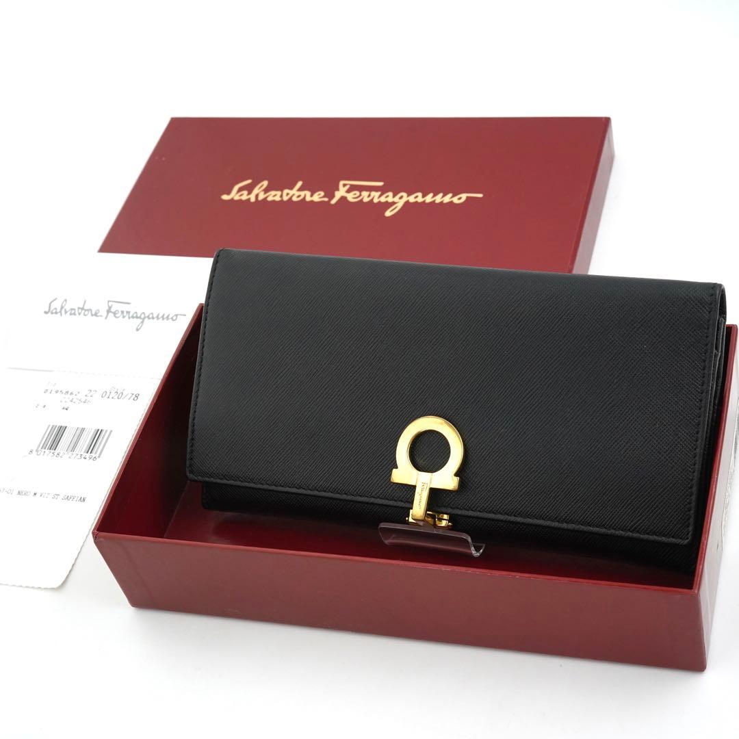 ✨未使用展示品・箱付き✨　Ferragamo 長財布　ガンチーニクロジャー　黒色