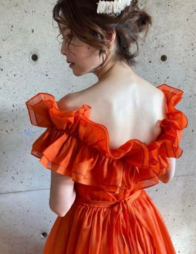 オレンジ色オフショルダードレス Sサイズ