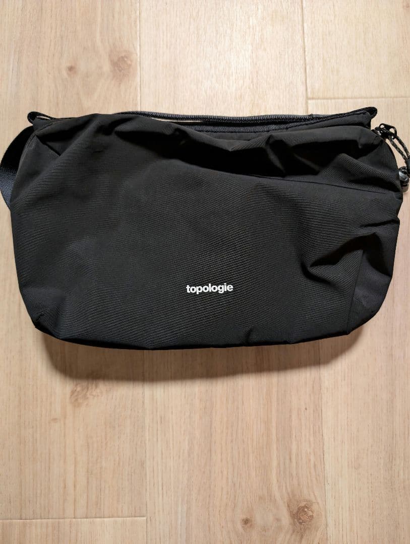 即発送☆美品　トポロジー　ボトルサコッシュ ラージ