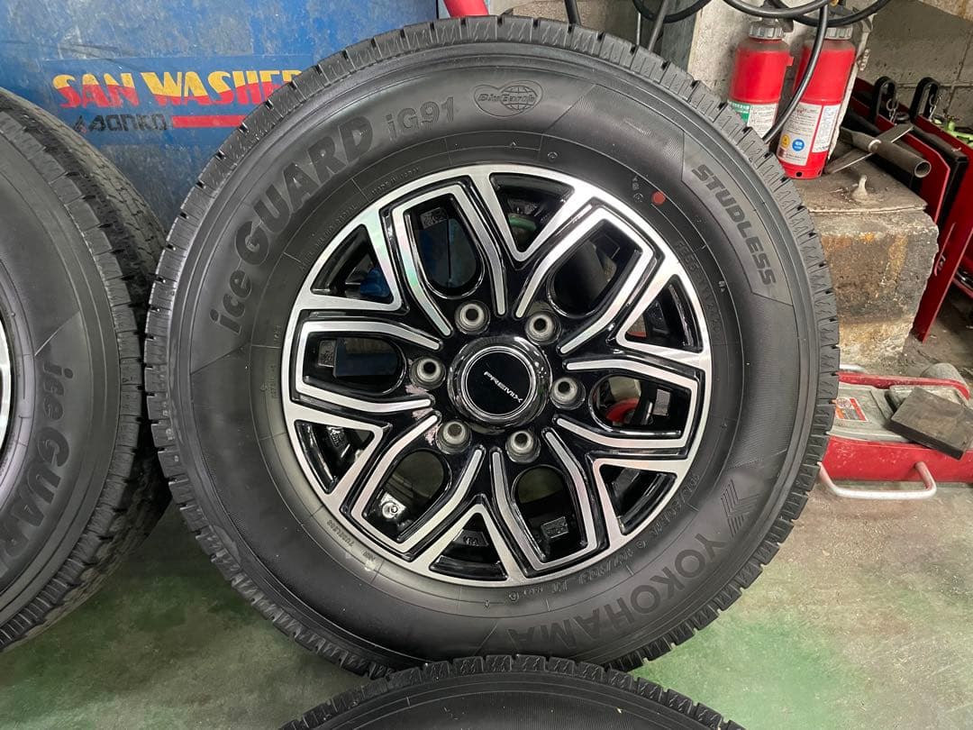 ！！専用！！195/80R15 NV350キャラバン　ホイール付スタッドレス