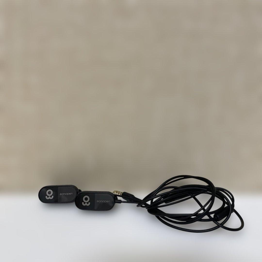 有線イヤホン（骨伝導）earsopen